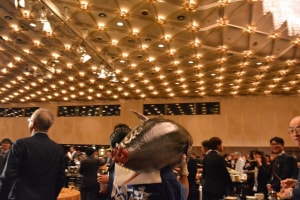 法人イベント　外国人　大人気　マグロ解体ショー　リーガロイヤルホテル大阪