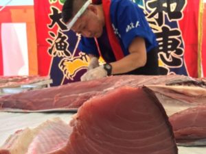 住宅展示場にてマグロ解体ショー！！！in大阪
