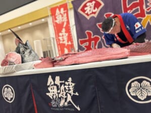 兵庫県姫路市のホテルにて本マグロの解体ショーを実施して参りました！