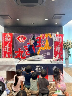 大阪市にある葬儀社様にて感謝祭イベントでマグロの解体ショーを行って参りました。
