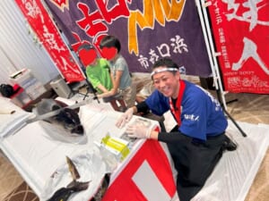 大阪市にある葬儀社様にて感謝祭イベントでマグロの解体ショーを行って参りました。
