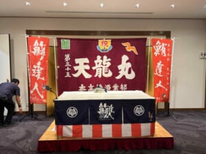 神奈川県のホテルにてマグロの解体ショーをして宴会を盛り上げるお手伝いをさせて頂きました。