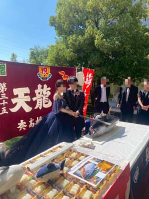 広島県広島市の結婚式場にて余興でマグロの解体ショー⁉サプライズで約40㌔のマグロが登場！！！