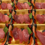 📈 🔥 4月の新体制へ向けて！鮪達人の解体ショーで「ワンチーム」の結束を固める日 🐟🤝🚀